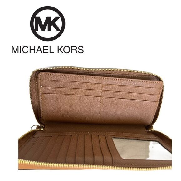 Michael Kors Jet Set Travel Continental Saffiano Leather Wallet Wristlet - Picture 3 of 4